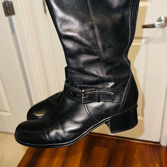 Bandolino Women Black Leather Riding Boots. - Picture 3 of 7